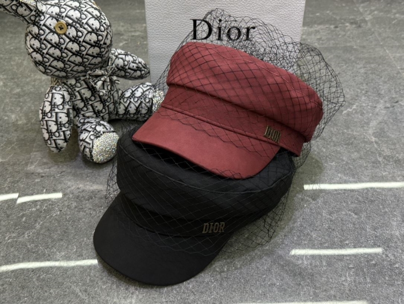 CHRISTIAN DIOR